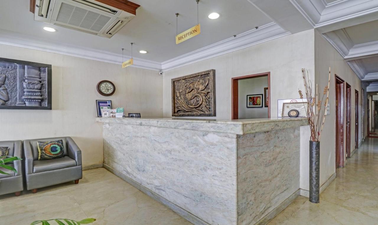 Treebo Komfort Suites, 3 Km From Mysore Palace ภายนอก รูปภาพ