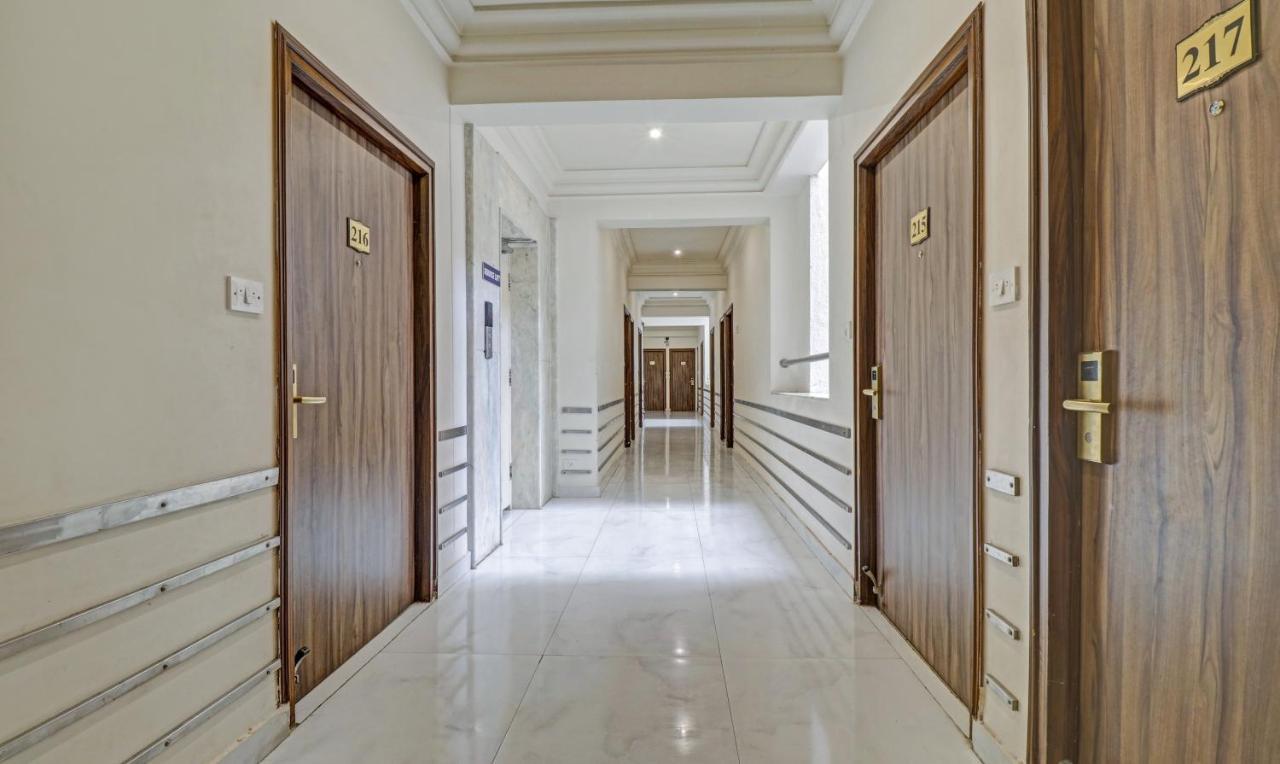Treebo Komfort Suites, 3 Km From Mysore Palace ภายนอก รูปภาพ