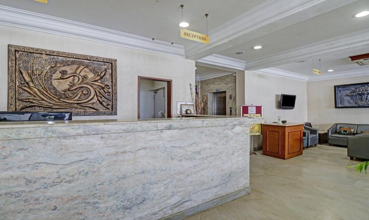 Treebo Komfort Suites, 3 Km From Mysore Palace ภายนอก รูปภาพ