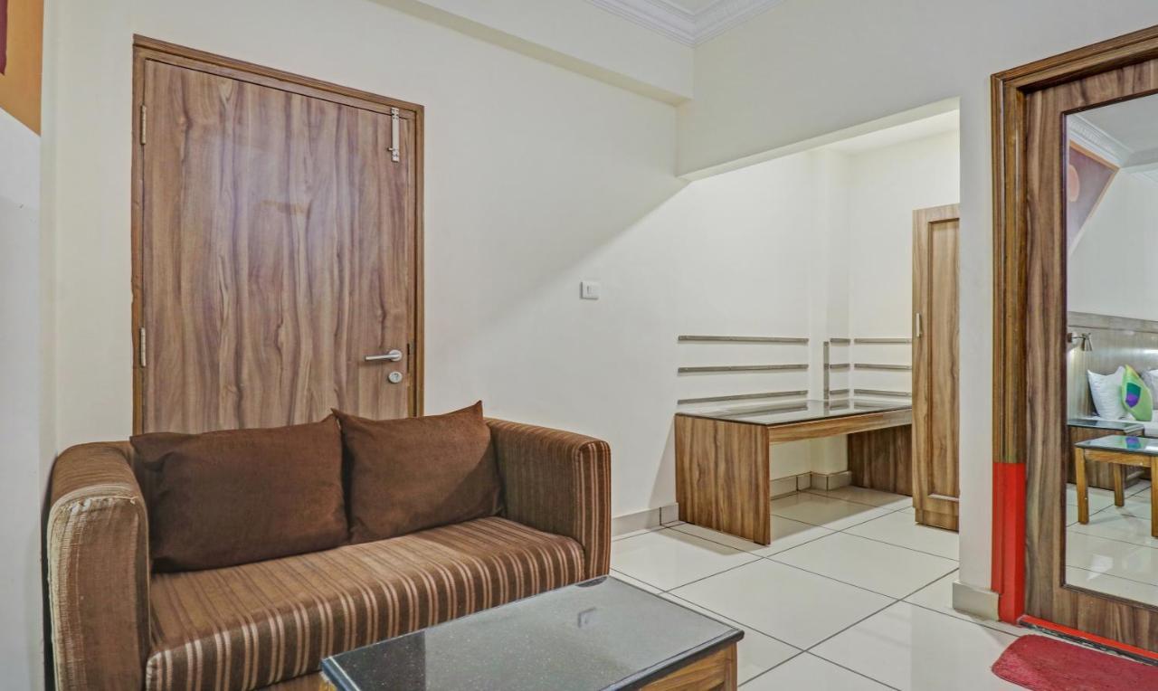 Treebo Komfort Suites, 3 Km From Mysore Palace ภายนอก รูปภาพ