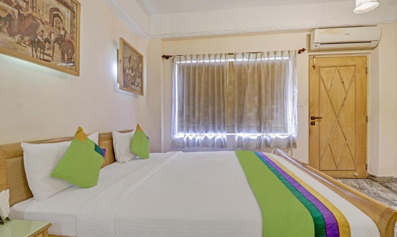 Treebo Komfort Suites, 3 Km From Mysore Palace ภายนอก รูปภาพ