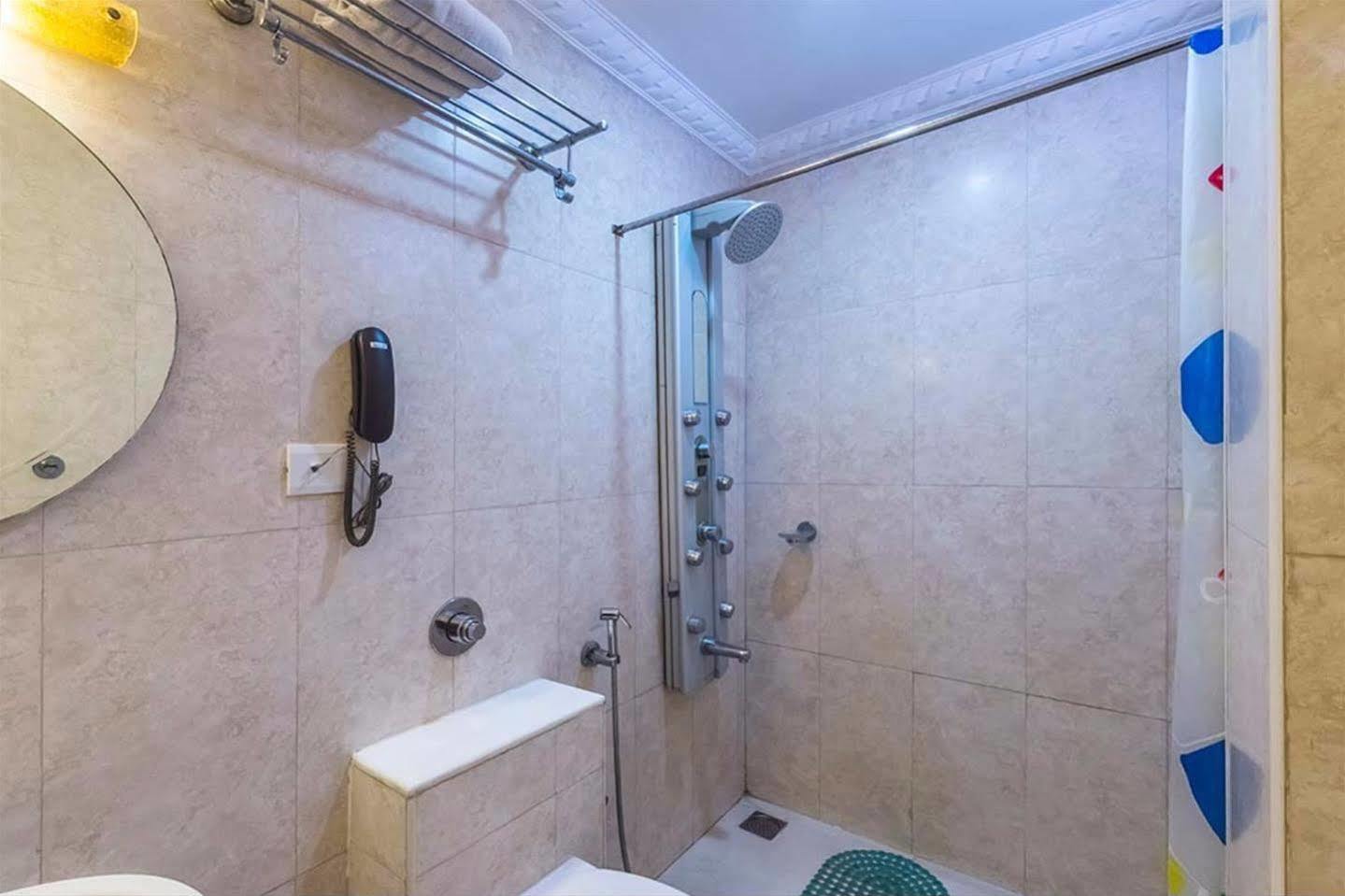 Treebo Komfort Suites, 3 Km From Mysore Palace ภายนอก รูปภาพ